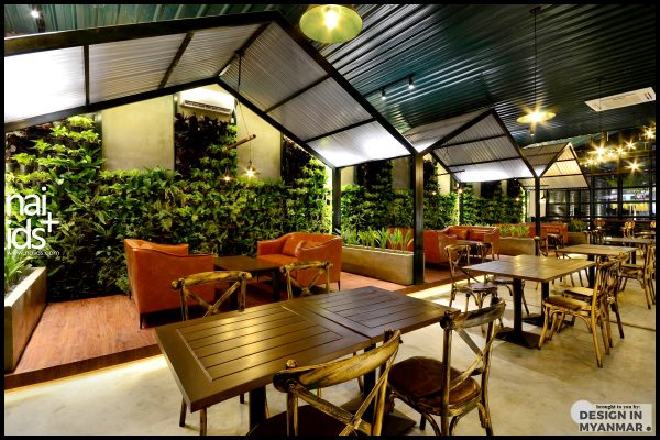 Green House Bar & Restaurant at Mandalay